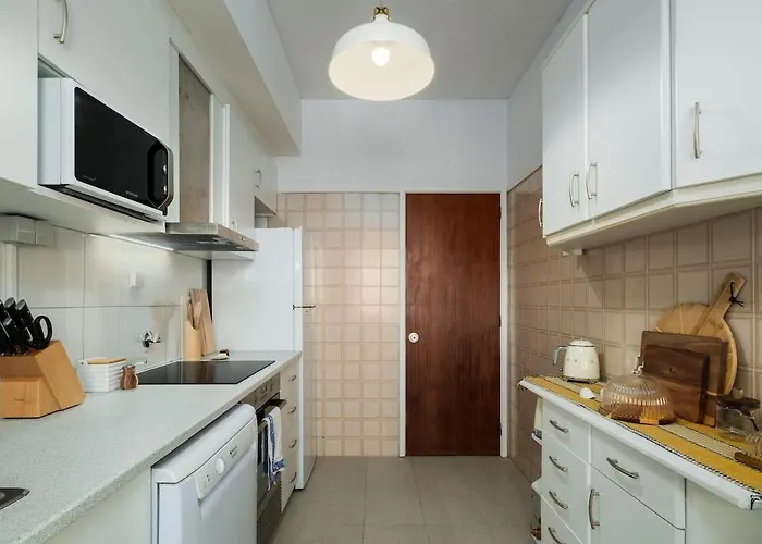 Sea & Sky 17 - Location & View Of The * Πόντα Ντελγκάντα